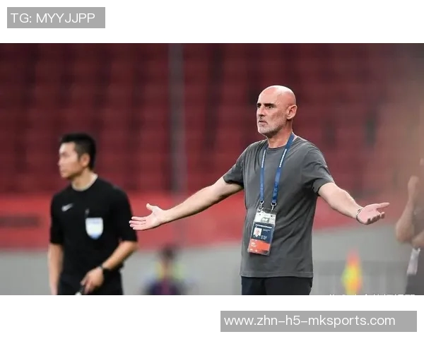 穆斯卡特坚守中超执教岗位流浪者俱乐部启动备选方案应对变数